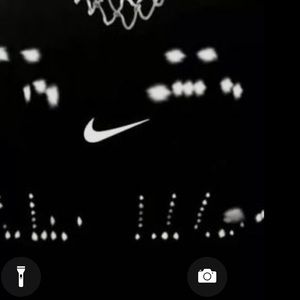 Meet your Posher, Glodie